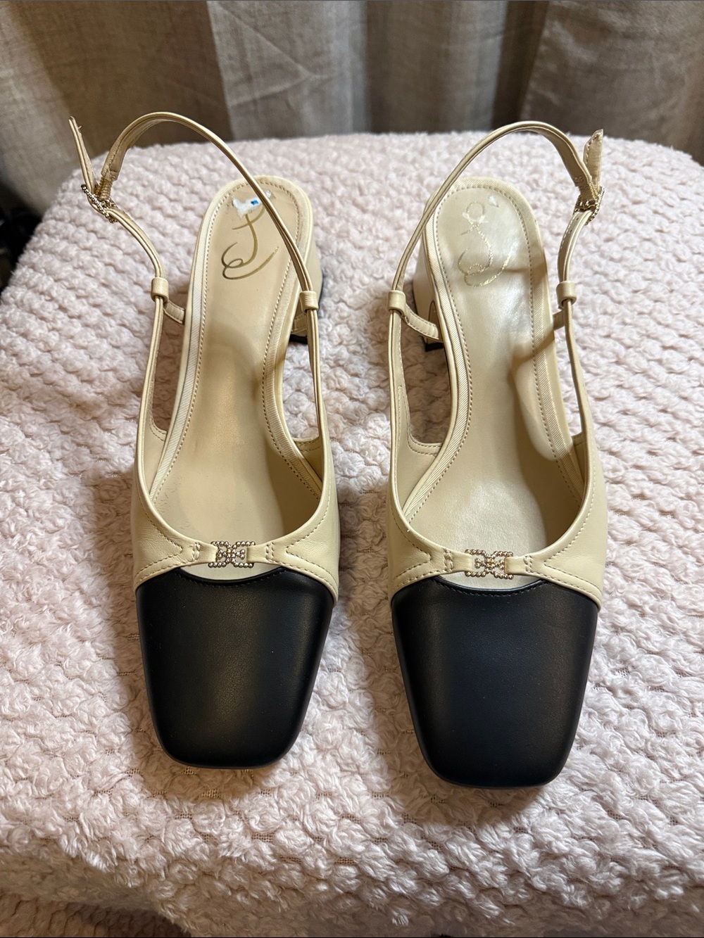 Elegant Two-Tone Slingback Pumps - Cream and Black